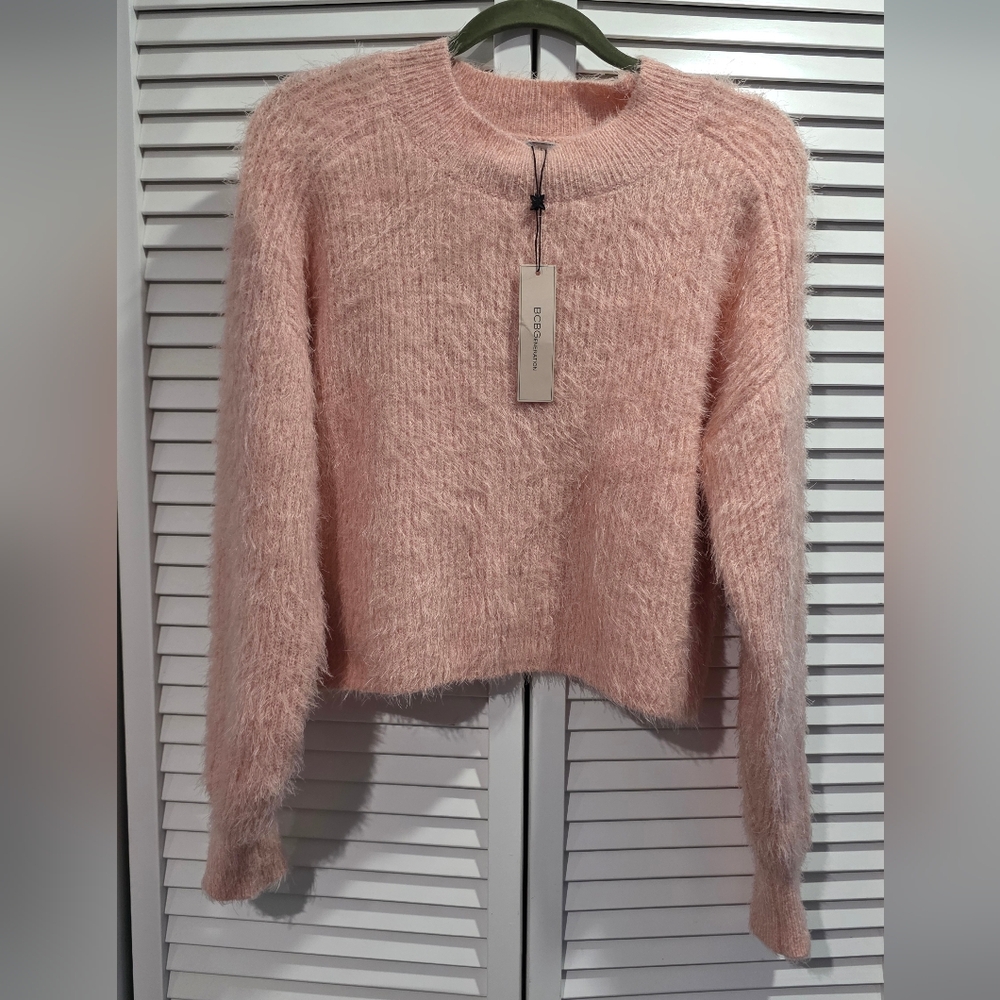 NWT BCBGeneration Soft Pearl Blush Crew Neck Sweater